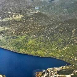 Puyuhuapi von oben / abfotografiert von einem Bildband