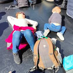 Mats und Mama haben es sich etwas gemütlich gemacht:)