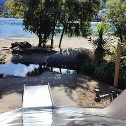 Man könnte denken, man rutscht ins Wasser 😅