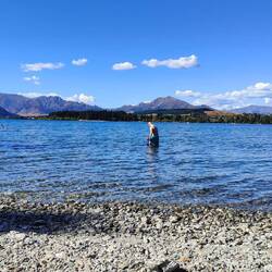 Am Nachmittag wollte Mats noch im See plantschen gehen. Brrrr....kalt!
