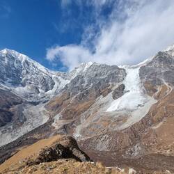 Ausblick auf Langtang Lirung (7227m)
