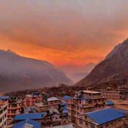 Achja, und da wo wir herkamen brennt es leider jetzt, mist