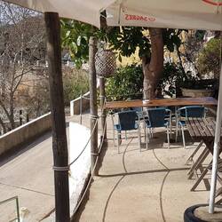 ...kann man gut aushalten auf ein Getränk