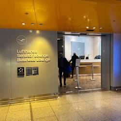 Business Class Lounge