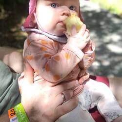 Und dann schaut sie auch noch so unschuldig. TS... ;)