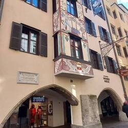 Casa donde vivieron Mozart con su padre en el el primer piso