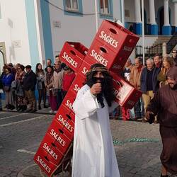 ...der arme Kerl 😉