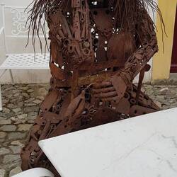 Der sitzt schon etwas länger hier 😉