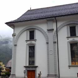 auf den Bergen liegt schon Schnee ...