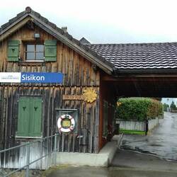 ich steige in Sisikon aus