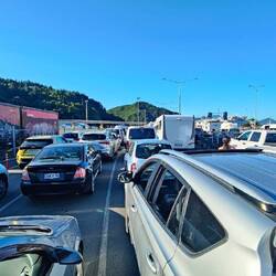 Und nun wird auf die Fähre gewartet.