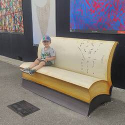 Und noch mehr Kunst zum Draufsitzen