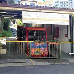 "Lieber fünfzehn Minuten mit der Bahn die achthundert Höhenmeter rauf als stundenlang zu Fuß"