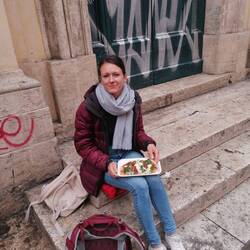 € 8,50 Pizza Stück :)