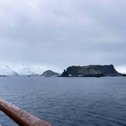 Bye-bye Half Moon Island ... South Shetlands, Antarctica.