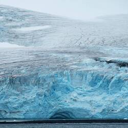 Post-calving glacier details Greenwich Island — South Shetlands, Antarctica.