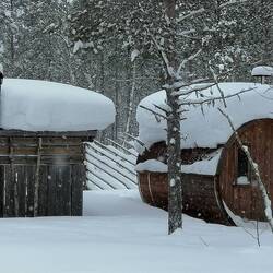 Eine Sauna gibt es auch.