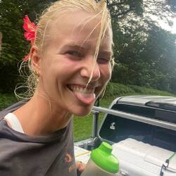 Hitchhiking zum entfernten Parkplatz