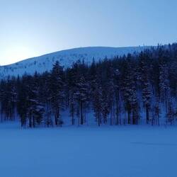 Auf dem zugefrorenen See