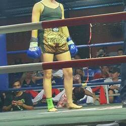 Angie - in der dritten Runde gewann sie gegen die Thailänderin mit einem KO