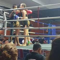 Nach dem Kampf, um zu sehen, ob es der Gegnerin gut geht