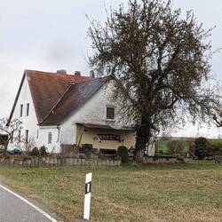 Häuschen steht noch 👍