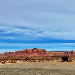 The landscape around the goosenecks