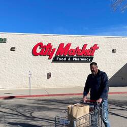 Fantastic little grocery store