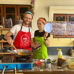 Crazy Cooking Class with Noodle