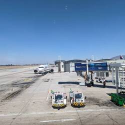 unser Flieger wird gebracht