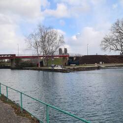 Schleuse am Rhein-Marne-Kanal