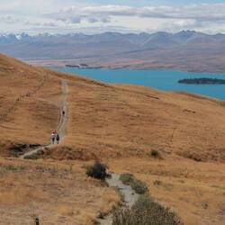 Links ist gleich noch ne Sternenwarte