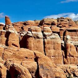 As there are so many slot canyons here you need a special permit to walk the trails