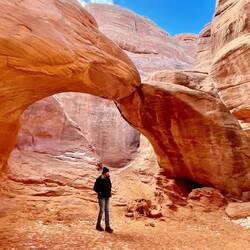 Its like golden hour all the time in Sand Dune Arch