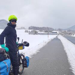 Unsere Weiterfahrt bei trübem Wetter, aber geräumter Strecke