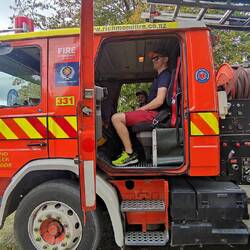 Da mussten wir Mats aber ganz schön überreden reinzugehen. So schüchtern war er.