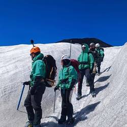 Nach kurzer Erklärung wie es am sichersten ist und wie wir im Falle eines Sturzes bremsen