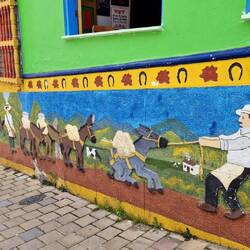 Die Entstehung von Guatape als Zocalo