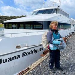 Rechts Daniela, die private Begleitung von Norbert und Irina