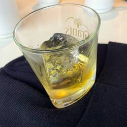 Whisky mit Gletschereis