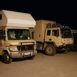 Gute Gesellschaft am Abend