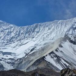 Es ist sehr eisig, sehr windig, sehr staubig