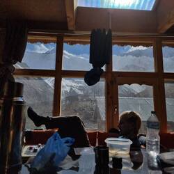 Und sehr sonnig (aber man kann wohl kaum ein schöneres Plätzchen für Verlieren bei Kniffel haben)