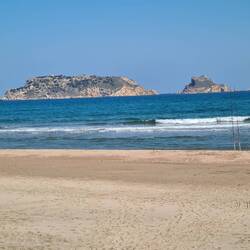 Strand von Estartit mit den Inseln