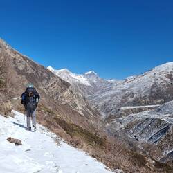 Heute durften wir das erste Mal durch frisch glitzernden knirschenden Schnee stapfen