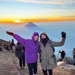 Happy es geschafft zu haben (mit sexy Leihsachen)