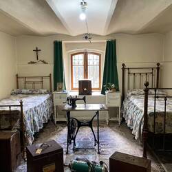 Im Keller das Zimmer der Bediensteten