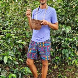 Wolf findet die besten Kaffee-Früchte!