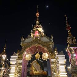 Magha Puja Day (buddhistischer Feiertag am 3. Vollmond im Jahr)