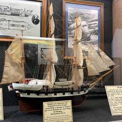 Auf diesem nur 27 m langen Schiff war Charles Darwin 5 Jahre lang in der Antarktis unterwegs.